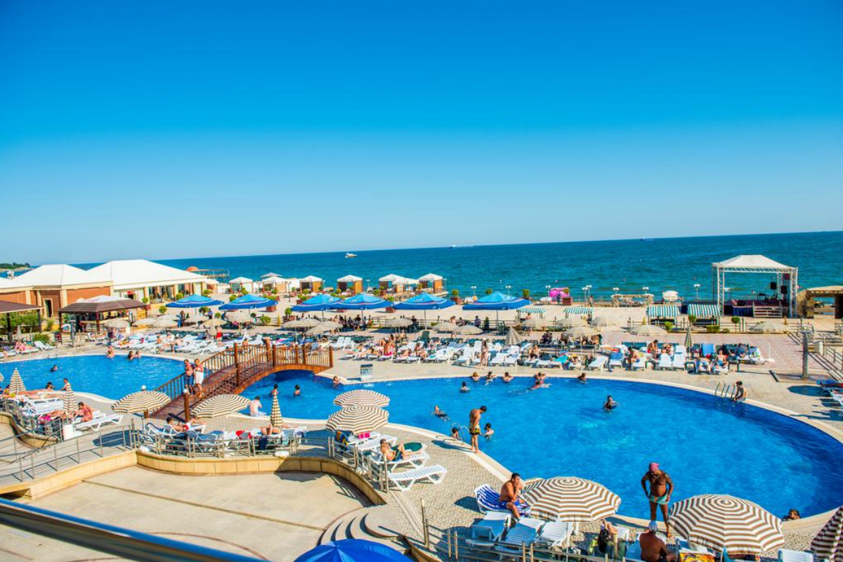 Baku Caspian Sea Coast Beach Swimming Summer Holiday Sea Sports Azerbaijan Summer