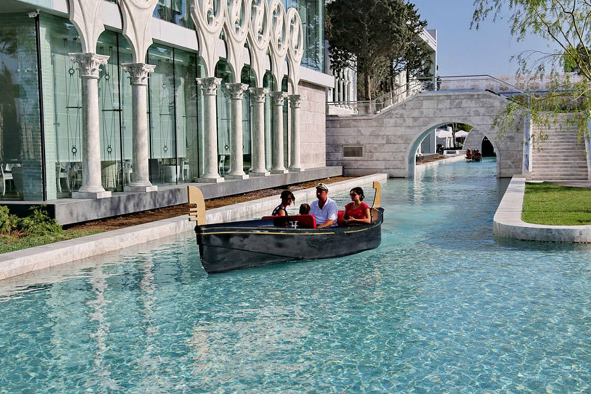 Baku Venecian Park Boat Sailing Sea Side Azerbaijan entertainment leisure